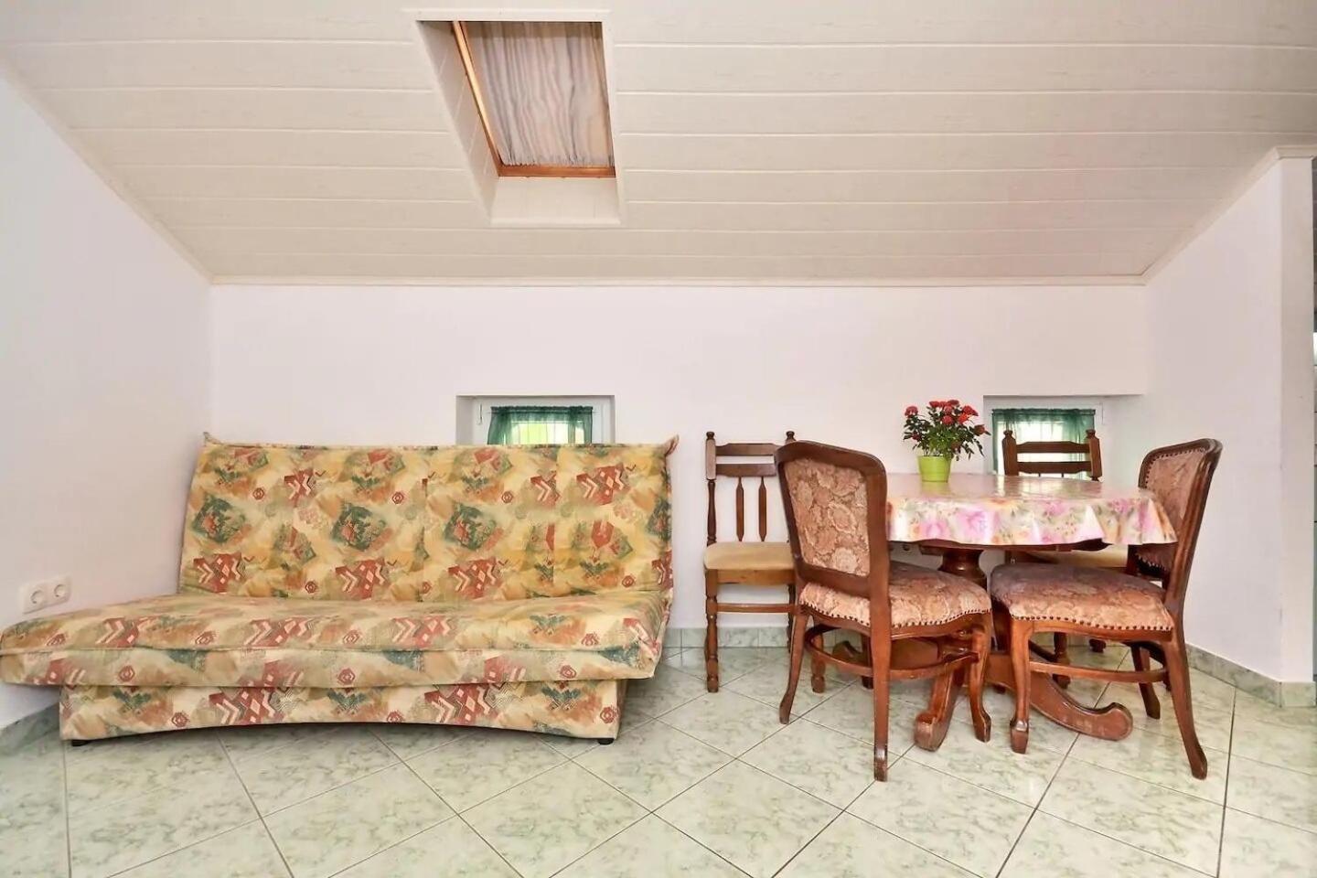 Apartment Toma *